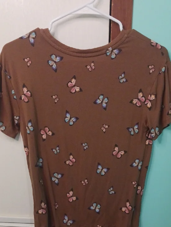 No Boundaries Brown Butterfly Knot-Front Tee - Picture 5 of 6